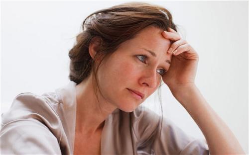 Mãn kinh là gì? Nguyên nhân, triệu chứng và cách chẩn đoán Mãn kinh là gì? Nguyên nhân, triệu chứng và cách chẩn đoán